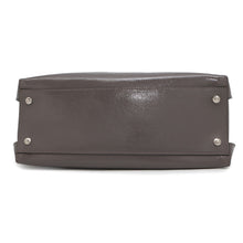 将图像加载到图库查看器中,BURBERRY Soft Banner 2WAYBag Gray Leather