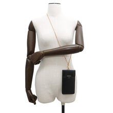 将图像加载到图库查看器中,BURBERRY Phone ShoulderPouch Black Leather