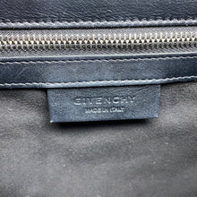 将图像加载到图库查看器中,Givenchy Pandora Box Shoulder Bag Black Leather