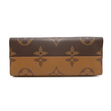 Load image into Gallery viewer, LOUIS VUITTON Onthego RedM45320 Monogram Monogram Reverse Canvas Monogram Giant Size GM