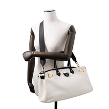 将图像加载到图库查看器中,LOUIS VUITTON All set White/BlackM57203 Leather Size MM