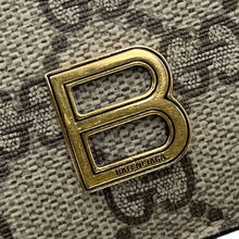 Load image into Gallery viewer, GUCCI BALENCIAGA Collaboration Hacker Project B Logo Coin Card Case Beige681701 PVC/Leather