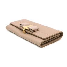 将图像加载到图库查看器中,Ferragamo Vara Ribbon Bifold Wallet Long Wallet Pink Leather