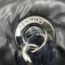 Load image into Gallery viewer, CHANEL ★CC Logo ChainTote Bag Black Nylon Fur
