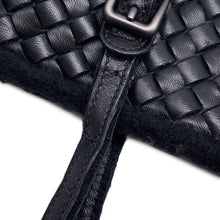 将图像加载到图库查看器中,Bottega Veneta Tote Black INTRECCIATOLeather