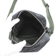 将图像加载到图库查看器中,LOUIS VUITTON Danube Noir/KhakiM43677 Monogram Eclipse Vivienne Size PM