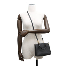 将图像加载到图库查看器中,LOUIS VUITTON Onthego NoirM46993 Monogram Empreinte Leather Size BB