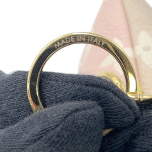 将图像加载到图库查看器中,LOUIS VUITTON Bellungo Pouch Pink/BeigeM00669 Monogram Empreinte Leather