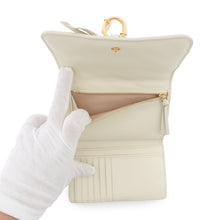 将图像加载到图库查看器中,Chloe Alphabet Tri-Fold Wallet Natural WhiteCHC18AP943A04119 Leather