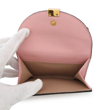 将图像加载到图库查看器中,Chloe ★Georgia Bi-fold Wallet Blush PinCHC16AP285H1Z6E4 Leather