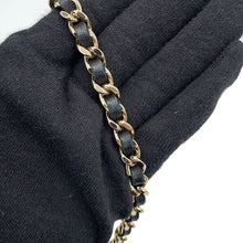 将图像加载到图库查看器中,CHANEL Matelasse ChainShoulder Bag Black Velour Faux Pearl