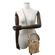 将图像加载到图库查看器中,FENDI Montrezor Gold8BS010 Straw Leather Size Mini