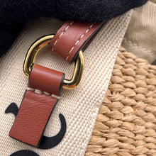 将图像加载到图库查看器中,Chloe Woody Small Basket BeigeCHC22SS381G55101 Straw Canvas