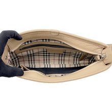 将图像加载到图库查看器中,BURBERRY One Shoulder Bag Beige Leather