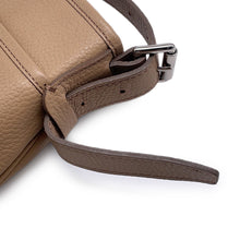 将图像加载到图库查看器中,BURBERRY One Shoulder Bag Beige Leather