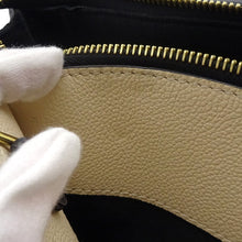 将图像加载到图库查看器中,LOUIS VUITTON Petit Palais Noir/BeigeM58913 Bicolor Monogram Empreinte Leather Size PM