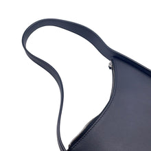 将图像加载到图库查看器中,The Row Half moon BlackW1249 Leather