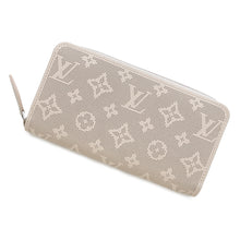 将图像加载到图库查看器中,LOUIS VUITTON Zippy Wallet Quartz/BeigeM83029 Mahina Reverse