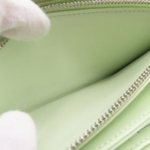 将图像加载到图库查看器中,LOUIS VUITTON Zippy Wallet Quartz/BeigeM83029 Mahina Reverse