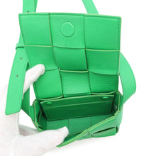 将图像加载到图库查看器中,Bottega Veneta ★Candy Cassette Shoulder Parakeet666688 Lambskin