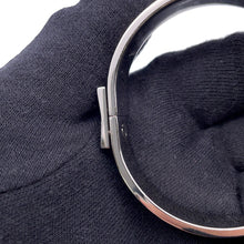 Load image into Gallery viewer, HERMES Clic crack Size PM Silver/Pink Metal