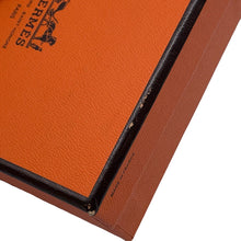 Load image into Gallery viewer, HERMES Clic crack Size PM Silver/Pink Metal