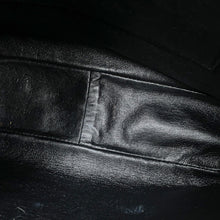 将图像加载到图库查看器中,CHANEL Triple Coco One Belt Black Caviar Leather