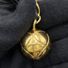 将图像加载到图库查看器中,CHANEL Triple Coco One Belt Black Caviar Leather