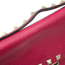 将图像加载到图库查看器中,Valentino Garavani RockStudded Shoulder Bag Pink Leather