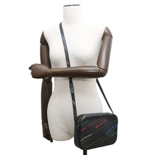 Load image into Gallery viewer, BALENCIAGA Everyday Camera Bag Black552370 Leather