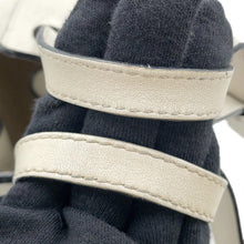 Load image into Gallery viewer, LOEWE Hammock Drawstring Shoulder Bag White314.30.V07 Leather Size Mini