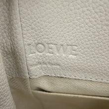 将图像加载到图库查看器中,LOEWE Hammock Drawstring Shoulder Bag White314.30.V07 Leather Size Mini