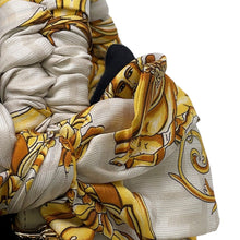 将图像加载到图库查看器中,FENDI Fendace Mamma Bucket Ivory/Yellow8BR600 Nylon