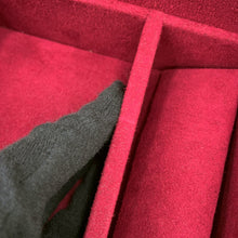 将图像加载到图库查看器中,LOUIS VUITTON Coffret Joaillerie FuchsiaM20040 Monogram