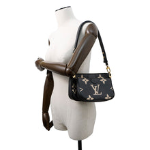 将图像加载到图库查看器中,LOUIS VUITTON Multi Pochette Accessoires Noir/BeigeM45777 Bicolor Monogram Empreinte Leather