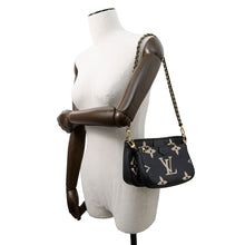 将图像加载到图库查看器中,LOUIS VUITTON Multi Pochette Accessoires Noir/BeigeM45777 Bicolor Monogram Empreinte Leather