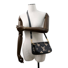 将图像加载到图库查看器中,LOUIS VUITTON Multi Pochette Accessoires Noir/BeigeM45777 Bicolor Monogram Empreinte Leather