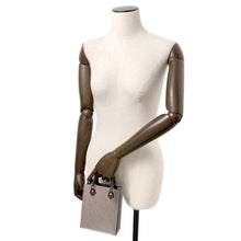 将图像加载到图库查看器中,LOUIS VUITTON Petit Sac Plat MetalicTaupe Grey/GrayM90564 Monogram Vernis Leather