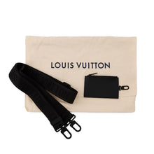 将图像加载到图库查看器中,LOUIS VUITTON Messenger Voyage NoirM59329 Aerogram Leather