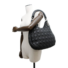 将图像加载到图库查看器中,Dior ★Cannage One Shoulder Bag Black Leather