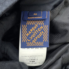 将图像加载到图库查看器中,LOUIS VUITTON Embellished Lambskin Bomber Jacket Size 46 Black1AFXEM Calf Leather Rhinestone