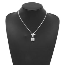Load image into Gallery viewer, HERMES Amulette Constance SV925