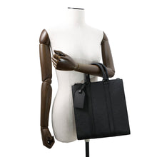 将图像加载到图库查看器中,LOUIS VUITTON Sac Plat NoirM21884 Monogram Taurillon Leather