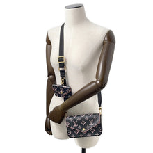 Load image into Gallery viewer, LOUIS VUITTON Multiie Pochette Noir/PinkM81471 Monogram