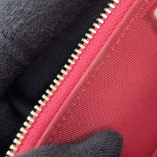将图像加载到图库查看器中,CHANEL Matelasse Mini Vanity Chain Shoulder Bag PinkAP1340 Caviar Leather
