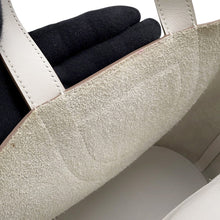 Load image into Gallery viewer, HERMES In the loop Grease pail Taurillon Clemence Swift Leather Size PM