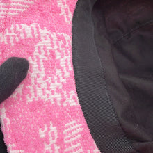 Load image into Gallery viewer, CHANEL ★CC Logo Tweed Bucket Hat Size M PinkAA9768 Nylon70% Silk18% Cotton12%