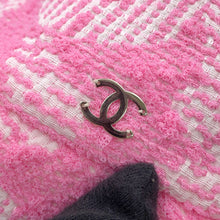 Load image into Gallery viewer, CHANEL ★CC Logo Tweed Bucket Hat Size M PinkAA9768 Nylon70% Silk18% Cotton12%
