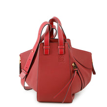 Load image into Gallery viewer, LOEWE hammock Red387.12KN60 Leather Size Small