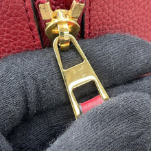 将图像加载到图库查看器中,LOEWE hammock Red387.12KN60 Leather Size Small